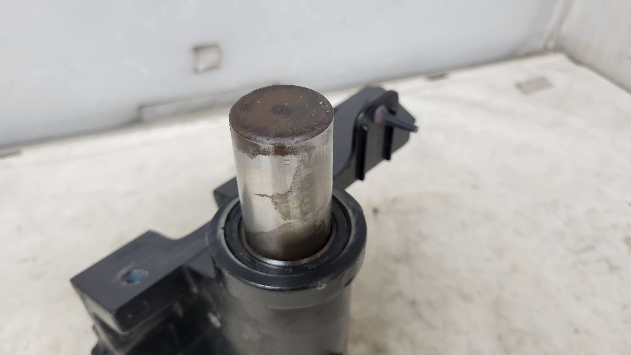 2018 SILVRDO15 LH POWER RUNNING BOARD HINGE ONLY 30637 - image 5