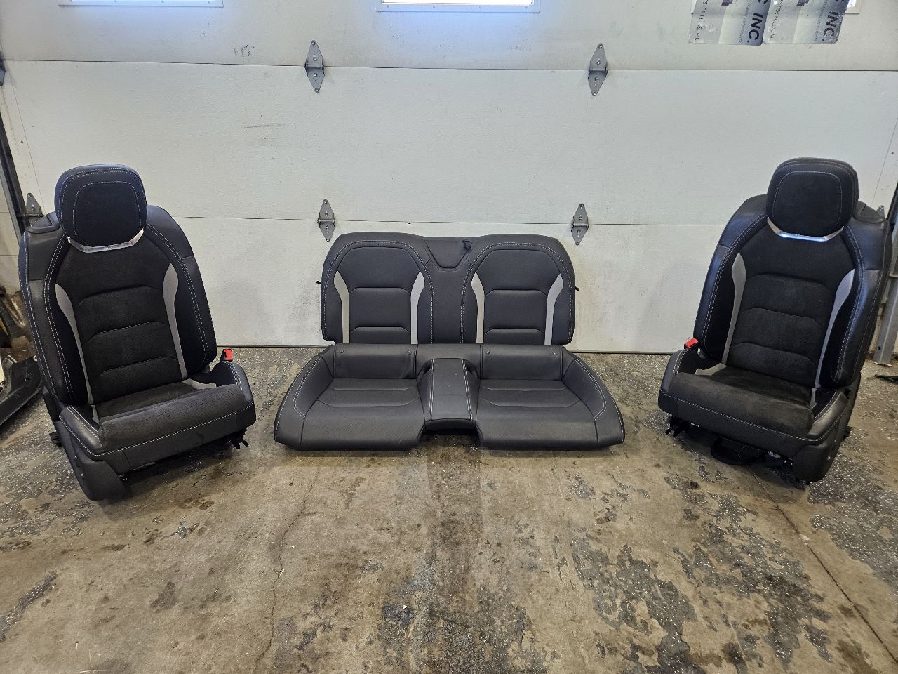 2019 CAMARO FRONT & REAR RECARO SEATS HEATED 30640 - image 2