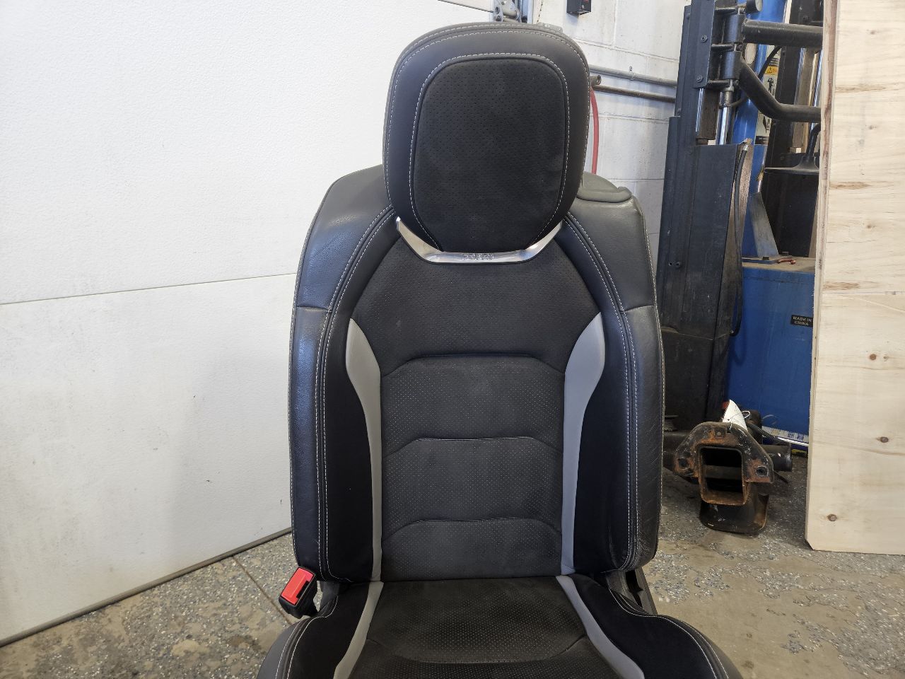 2019 CAMARO FRONT & REAR RECARO SEATS HEATED 30640 - image 15