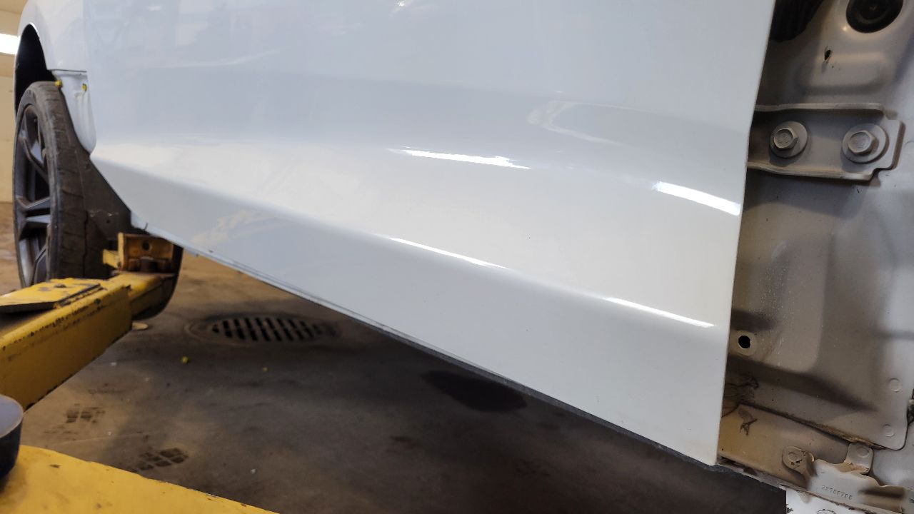 2019 CAMARO RH FRONT DOOR SUMMIT WHITE 000 GAZ 30642 - image 8