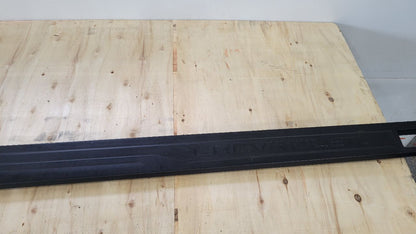 2019 SILVRDO15 LH DRIVER BED RAIL TRIM CHEVY 5'8" 30654 - image 3