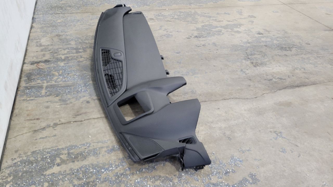 2019 CAMARO UPPER DASH PANEL W/HUD CUTOUT & BAG 30672 - image 3