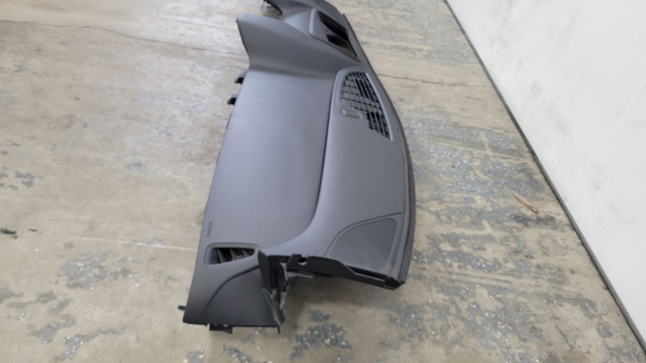 2019 CAMARO UPPER DASH PANEL W/HUD CUTOUT & BAG 30672 - image 6