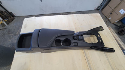 2019 CAMARO CENTER CONSOLE BLACK MANUAL TRANS 30726 - image 1