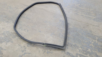 2019 CAMARO DRIVER LH DOOR WEATHERSTRIPPING 30755 - image 4