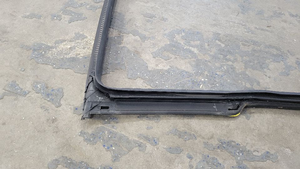 2019 CAMARO DRIVER LH DOOR WEATHERSTRIPPING 30755 - image 14