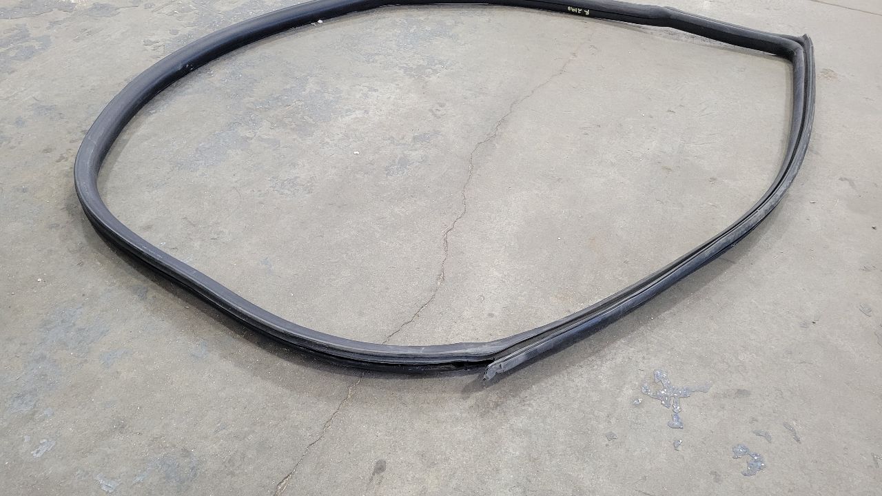 2019 CAMARO OEM RIGHT RH DOOR WEATHERSTRIPPING 30756 - image 7