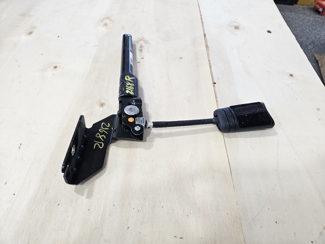 2019 SIERRA150 PASSENGER SEATBELT TENSIONER BLACK 30768 - image 4
