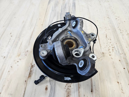 2019 CAMARO LH DRIVER REAR SPINDLE HUB SS 1LE 30790 - image 6