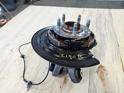 2019 CAMARO RH PASSENGER REAR SPINDLE W/HUB 28K 30791 - image 3