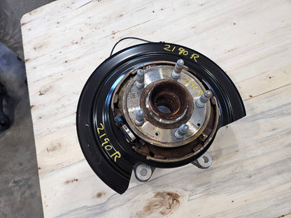 2019 CAMARO RH PASSENGER REAR SPINDLE W/HUB 28K 30791 - image 5