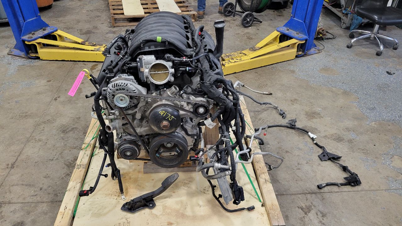 2022 SILVRDO15 6.2L L87 ENGINE 25K MILES 30810 - image 1