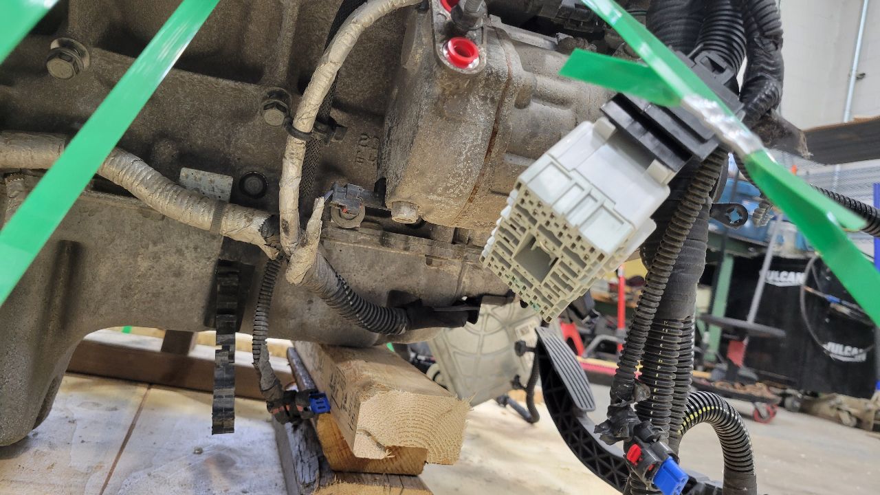 2022 SILVRDO15 6.2L L87 ENGINE 25K MILES 30810 - image 7