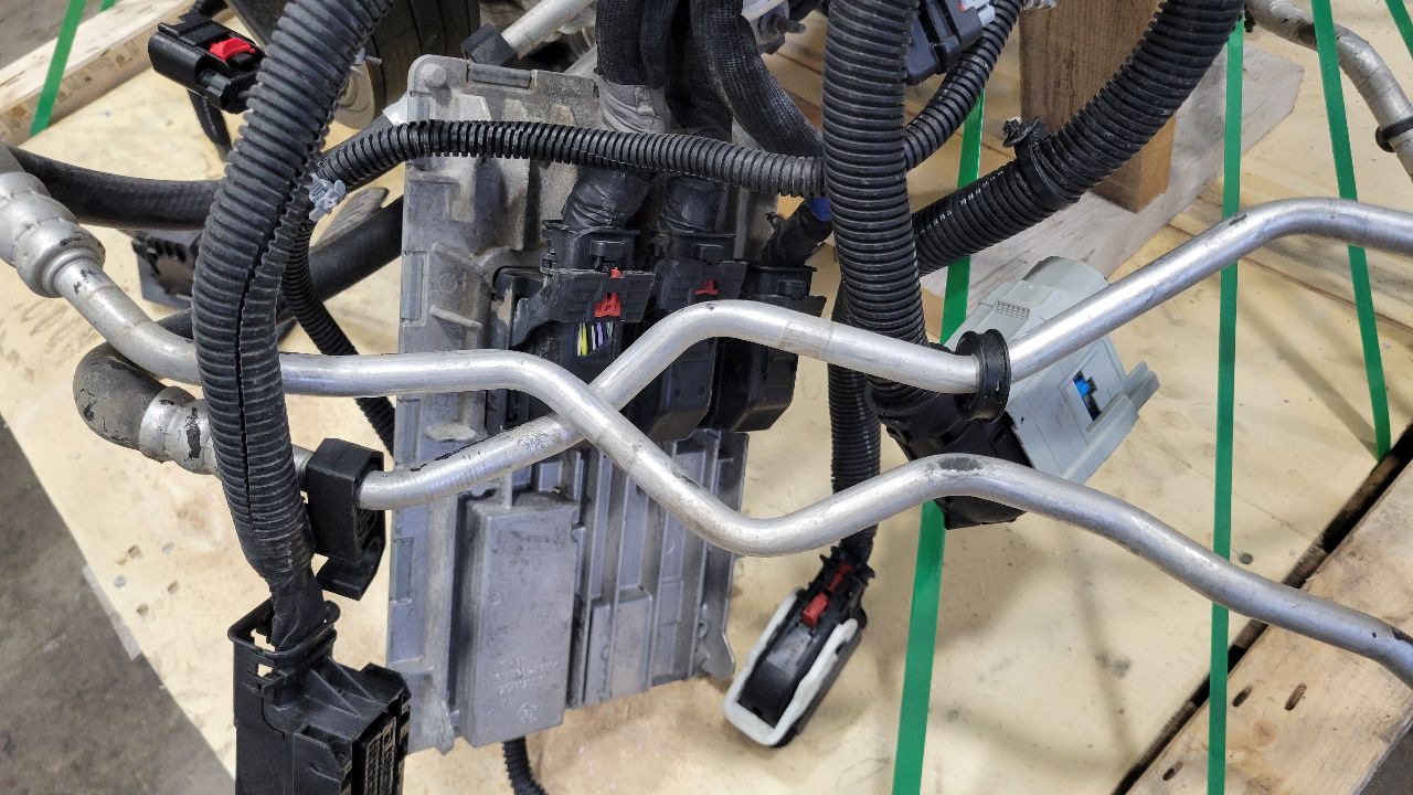 2022 SILVRDO15 6.2L L87 ENGINE 25K MILES 30810 - image 19