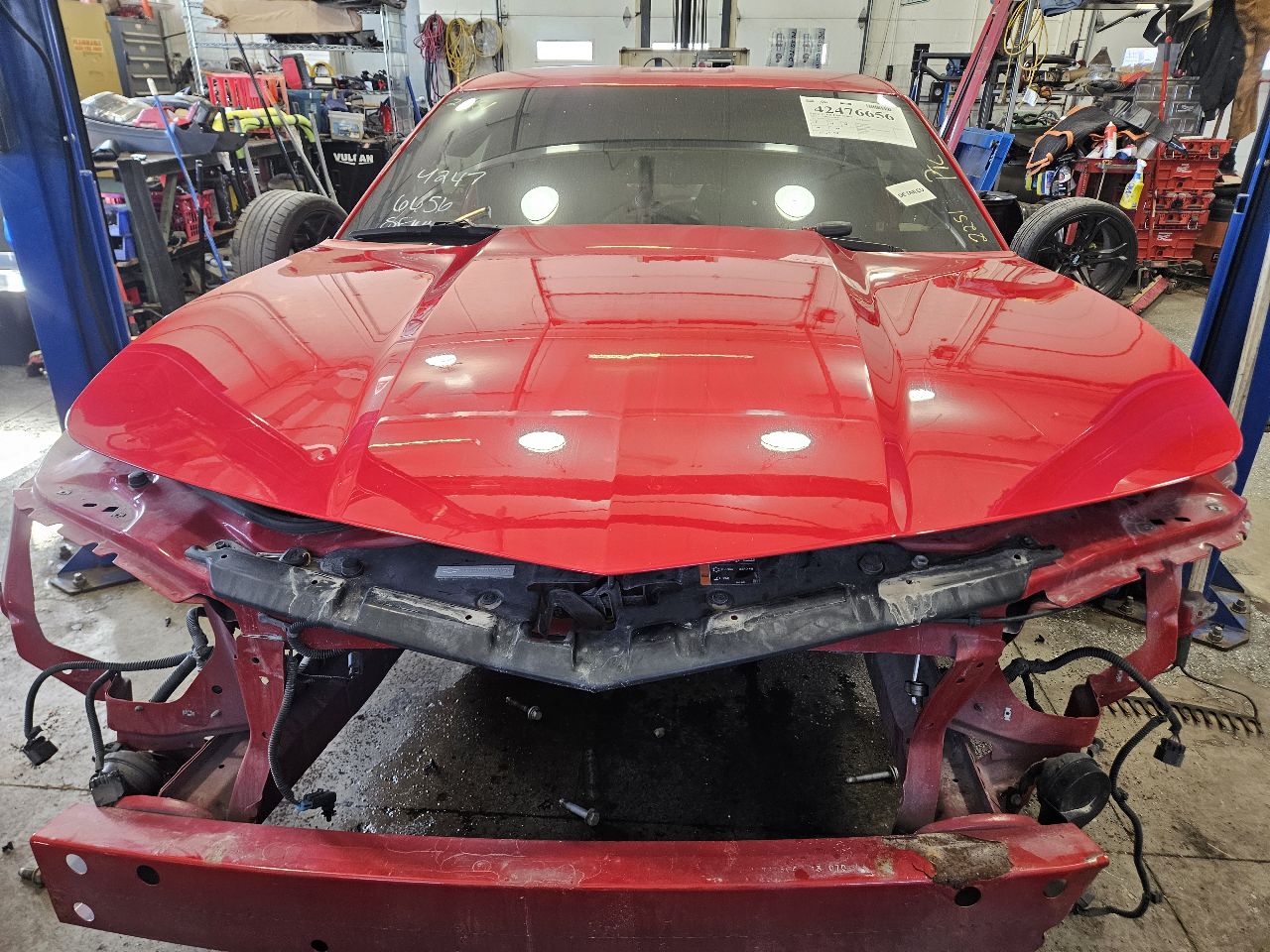 2013 CAMARO HOOD VICTORY RED GCN 1 TINY DING 2P0 30826 - image 13