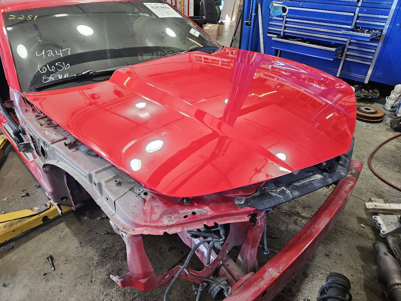 2013 CAMARO HOOD VICTORY RED GCN 1 TINY DING 2P0 30826 - image 17