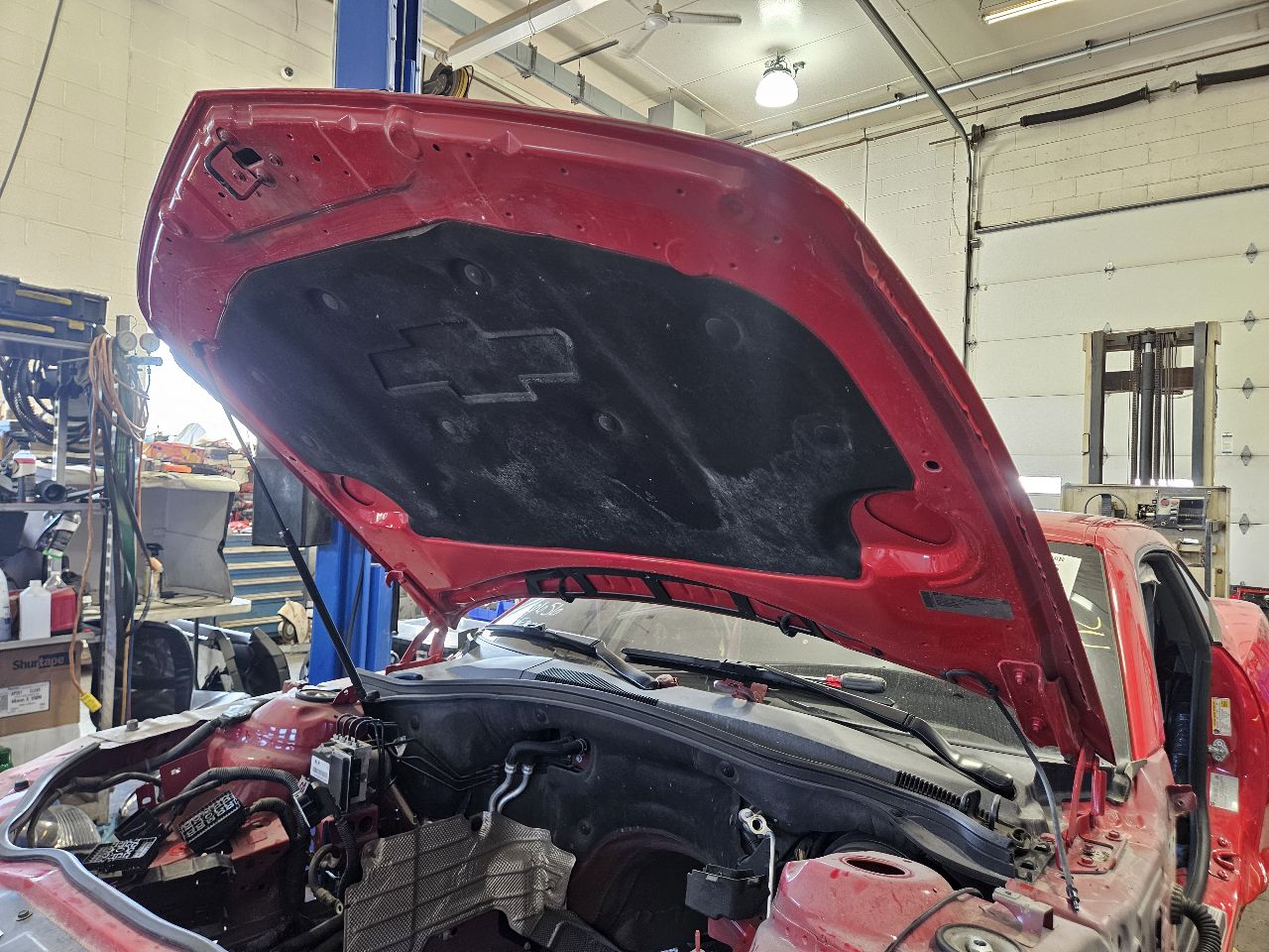 2013 CAMARO HOOD VICTORY RED GCN 1 TINY DING 2P0 30826 - image 2