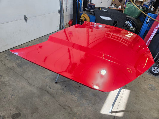 2013 CAMARO HOOD VICTORY RED GCN 1 TINY DING 2P0 30826 - image 2