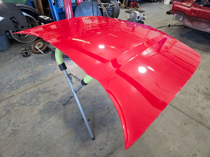 2013 CAMARO HOOD VICTORY RED GCN 1 TINY DING 2P0 30826 - image 3