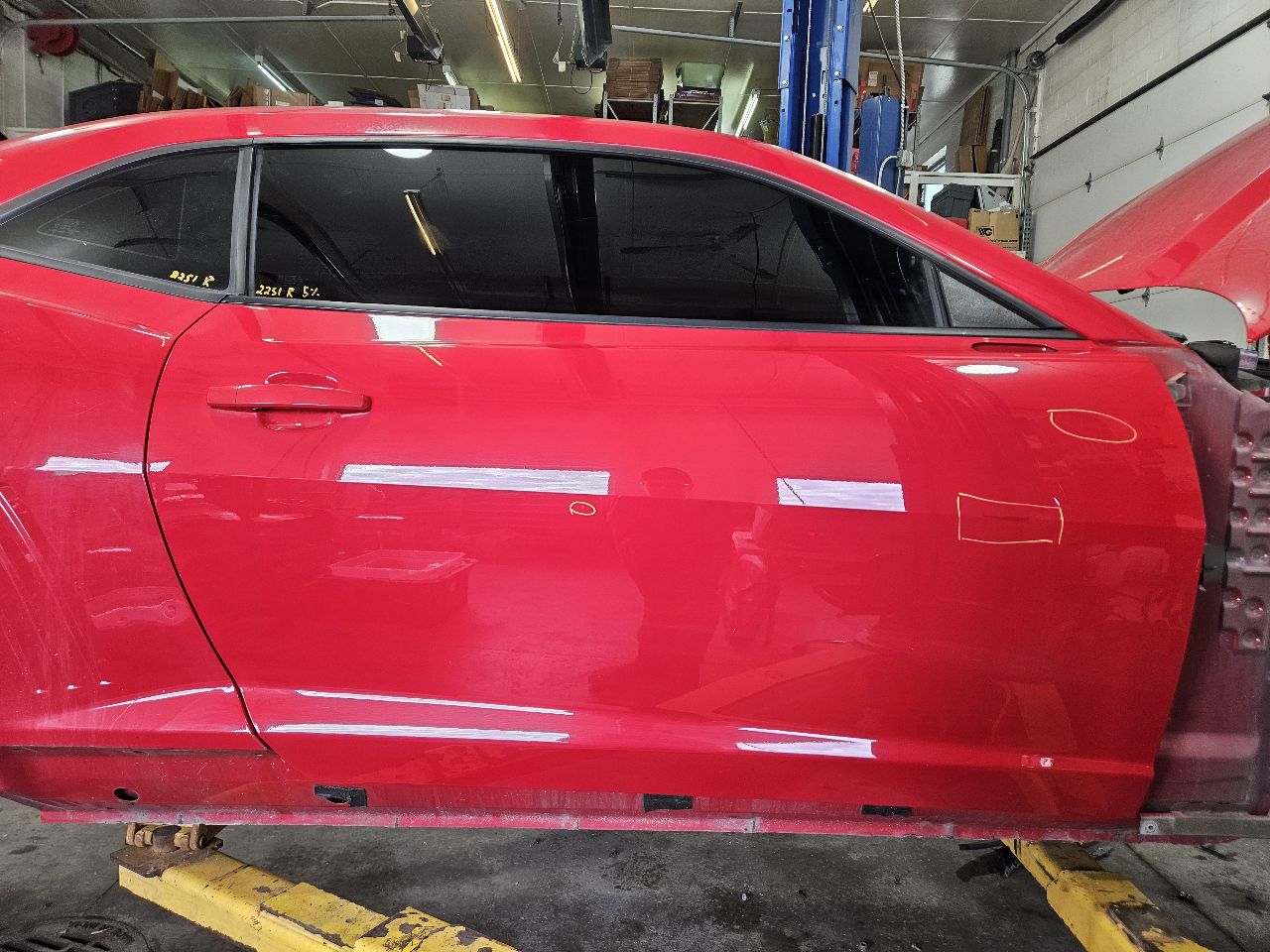 2013 CAMARO RH DOOR RED GCN COUPLE PARKING DINGS 30827 - image 13
