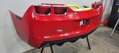 2013 CAMARO REAR BUMPER RED GCN 1S1 SCUFF W/LIGH 30861 - image 5