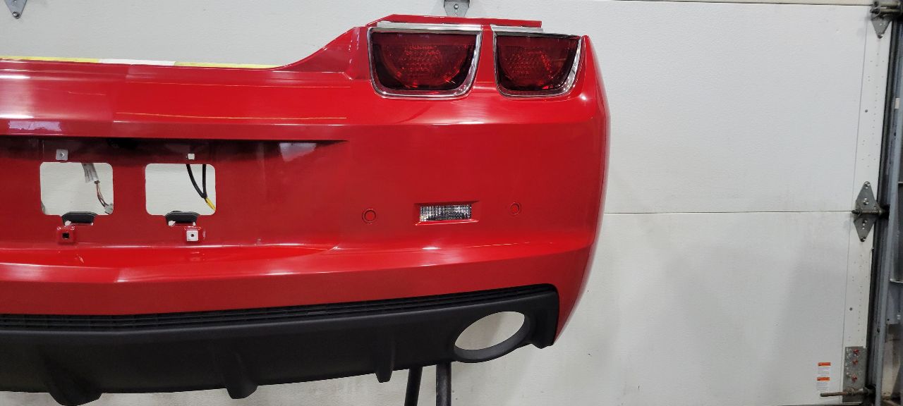 2013 CAMARO REAR BUMPER RED GCN 1S1 SCUFF W/LIGH 30861 - image 13
