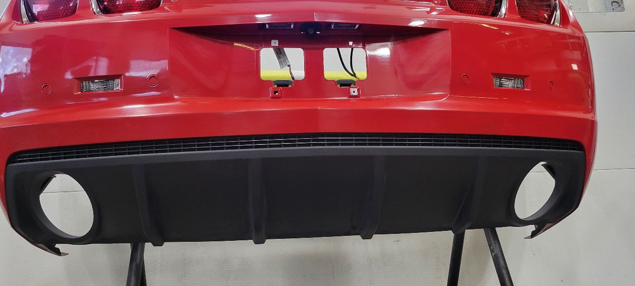 2013 CAMARO REAR BUMPER RED GCN 1S1 SCUFF W/LIGH 30861 - image 16
