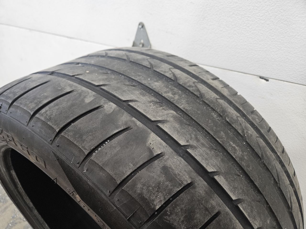 2013 CAMARO ATTURO AZ850 315/35R20 5.4/32" TIRE 30905 - image 1