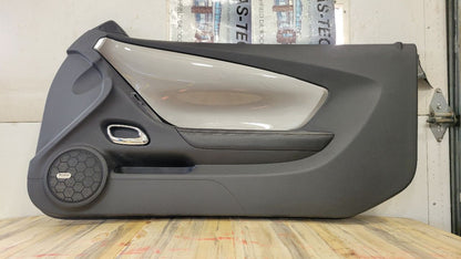 2010 CAMARO RH PASSENGER DOOR PANEL TRIM 30922 - image 2