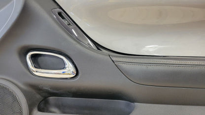 2010 CAMARO RH PASSENGER DOOR PANEL TRIM 30922 - image 7