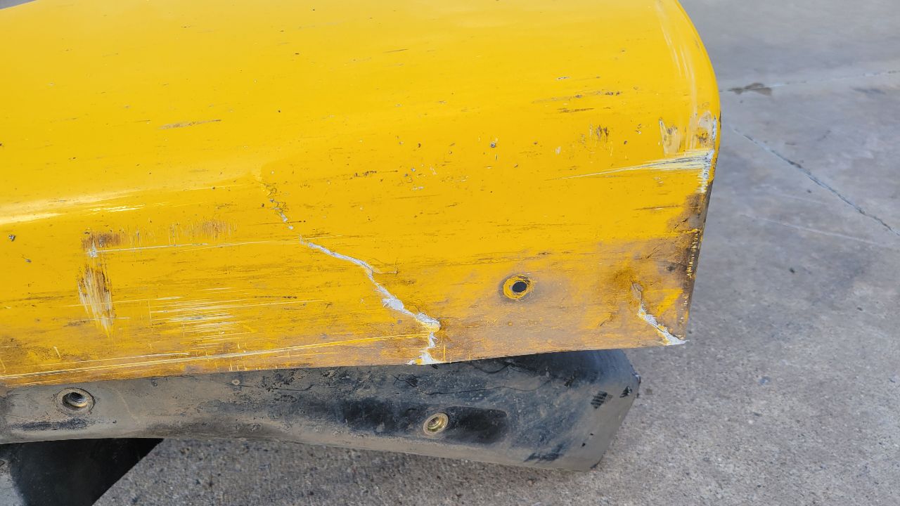2000 CORVETTE LH ROCKER SIDE APERTURE YELLOW 30941 - image 15