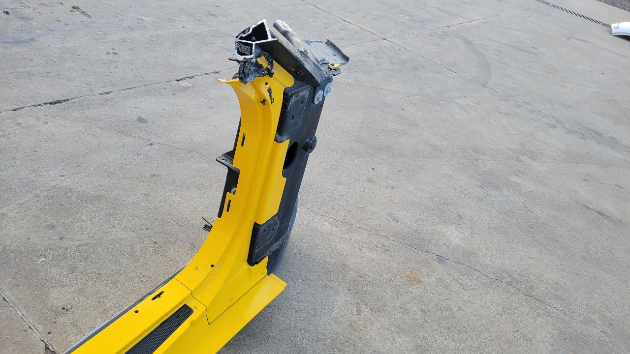 2000 CORVETTE RH ROCKER PANEL SIDE APERTURE YELLOW 30942 - image 6