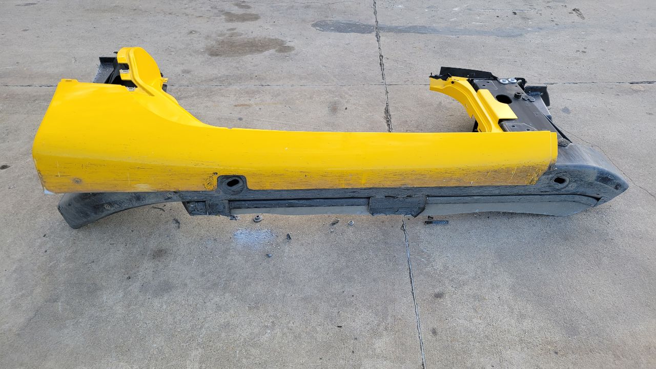 2000 CORVETTE RH ROCKER PANEL SIDE APERTURE YELLOW 30942 - image 16
