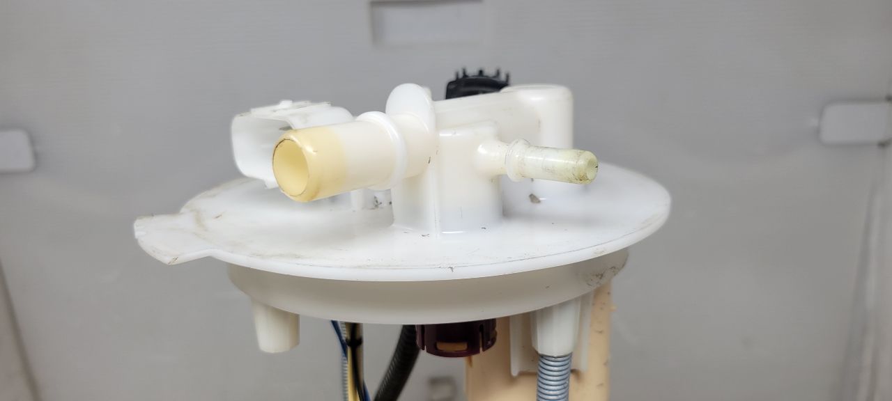 IN TANK FUEL PUMP 5'9" FJW 42K MI 30995 - image 13