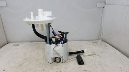 SS 1LE FUEL PUMP 28K MILES 84244659 30997 - image 9