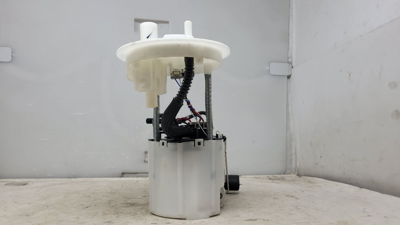 SS 1LE FUEL PUMP 28K MILES 84244659 30997 - image 12