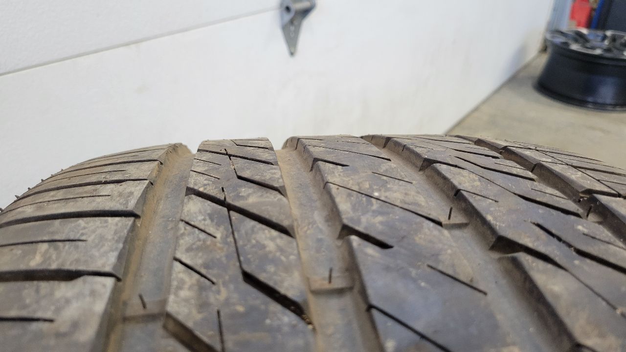 2018 CAMARO ARROYO GRAND SPORT 315/35R20 10/32" 31011 - image 12