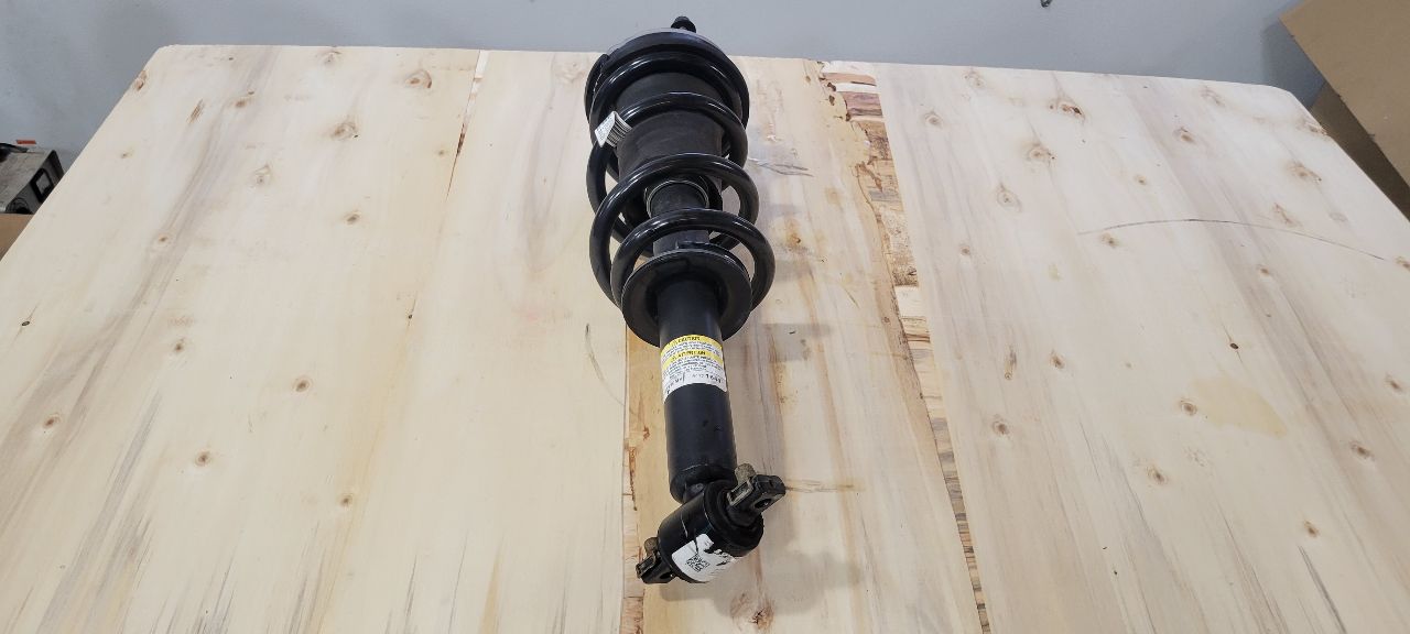 2020 SILVRDO15 FRONT STRUT 43K MILES 84721643 31034 - image 1