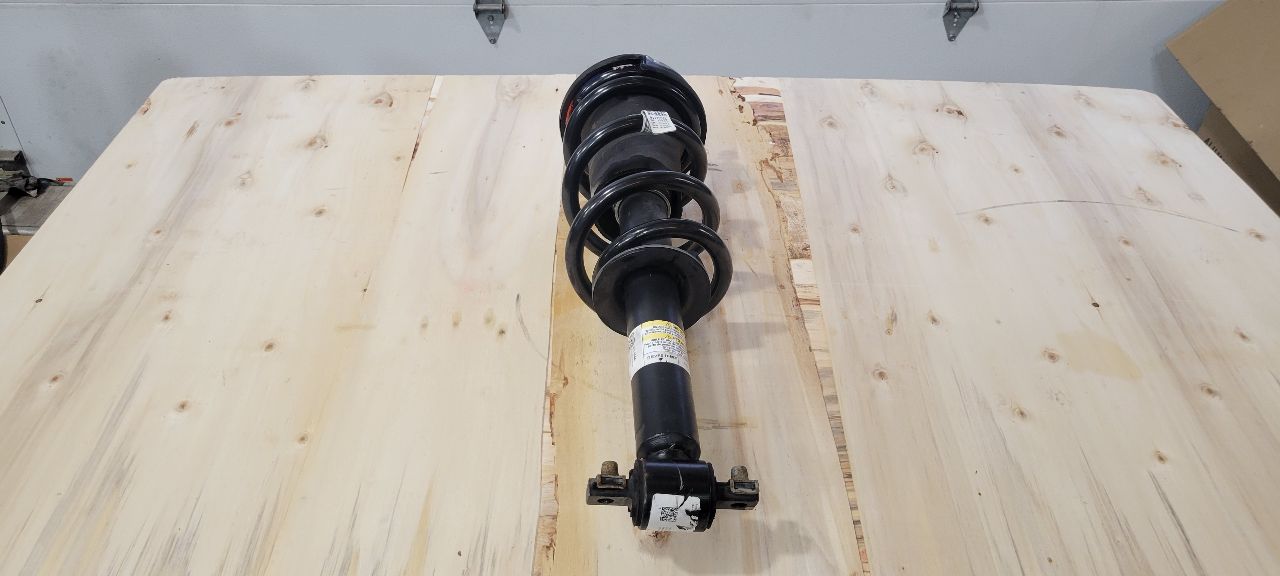2020 SILVRDO15 FRONT STRUT 43K MILES 84721643 31034 - image 2