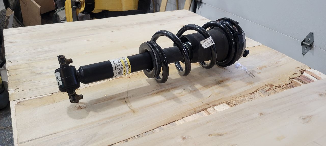 2020 SILVRDO15 FRONT STRUT 43K MILES 84721643 31034 - image 8