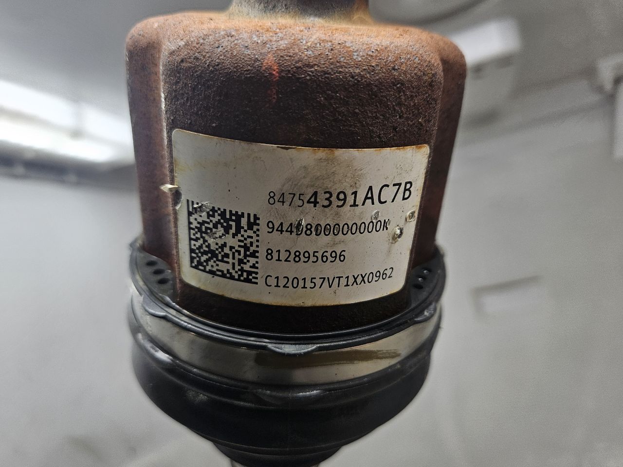 2020 SILVRDO15 FRONT CV AXLE 43K AC7B 84754391 31040 - image 5