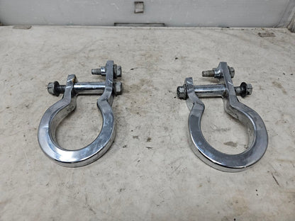 2020 SILVRDO15 OEM FRONT TOW HOOKS PAIR CHROME 31042 - image 1