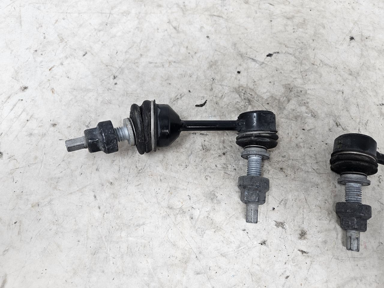 2020 SILVRDO15 FRONT SWAY BAR END LINKS PAIR LH RH 31047 - image 9