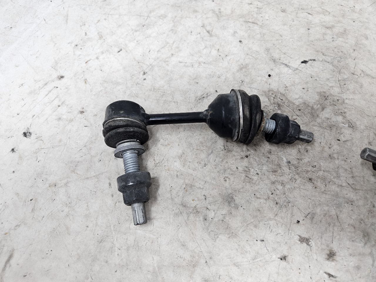2020 SILVRDO15 FRONT SWAY BAR END LINKS PAIR LH RH 31047 - image 11