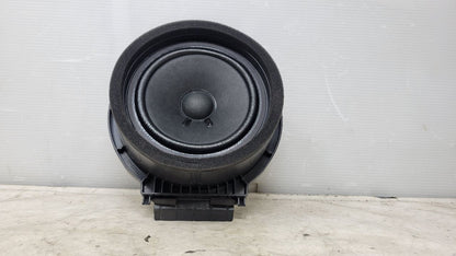 2020 SILVRDO15 REAR DOOR BOSE SPEAKER 84709306 31065 - image 2