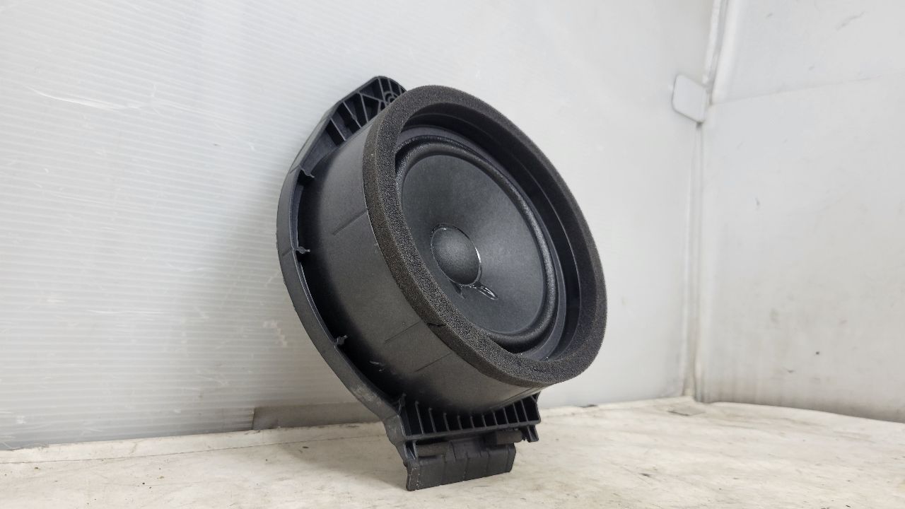 2020 SILVRDO15 REAR DOOR BOSE SPEAKER 84709306 31065 - image 3