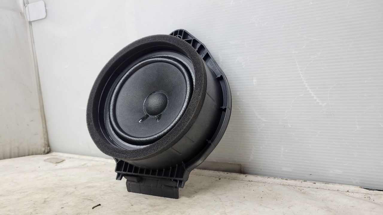 2020 SILVRDO15 REAR DOOR BOSE SPEAKER 84709306 31065 - image 4