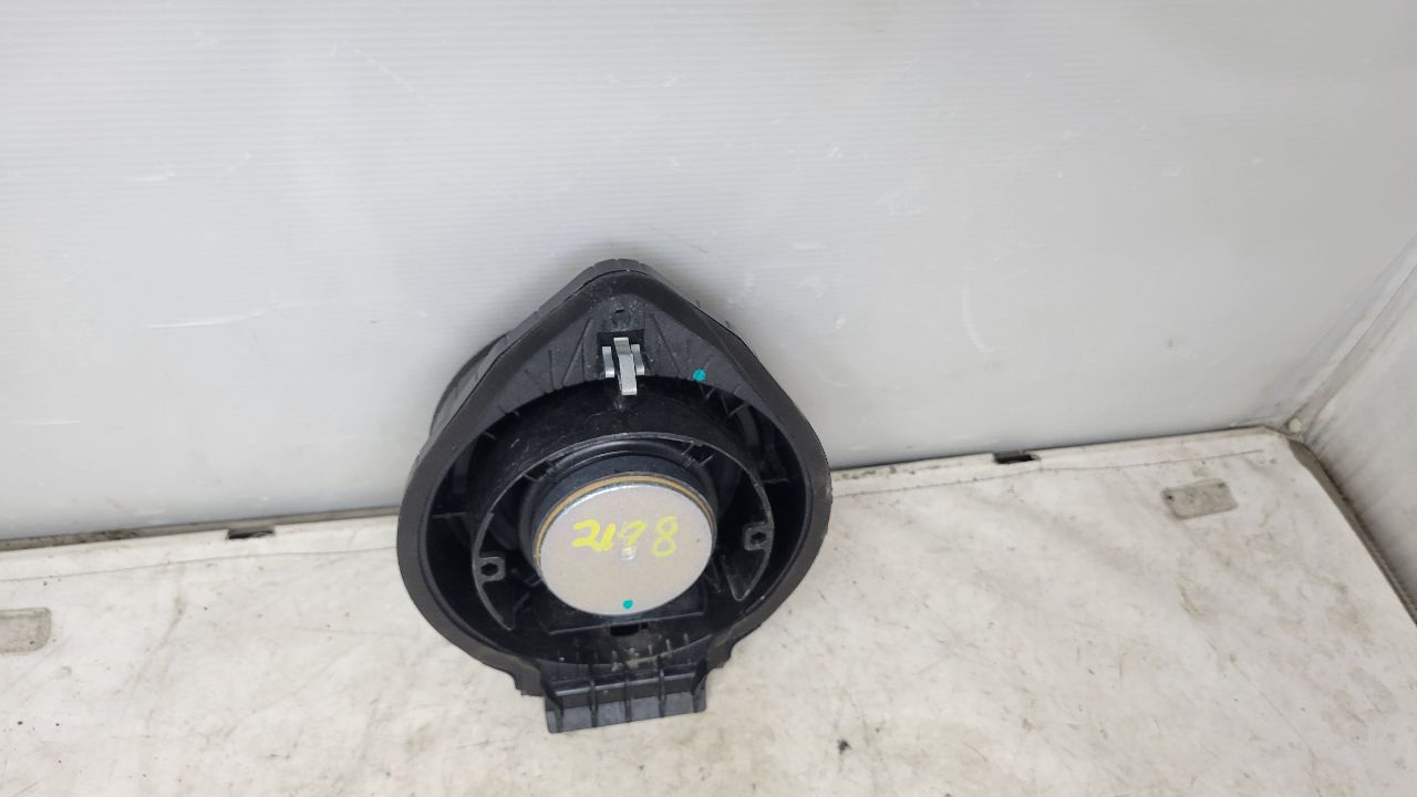 2020 SILVRDO15 REAR DOOR BOSE SPEAKER 84709306 31065 - image 6