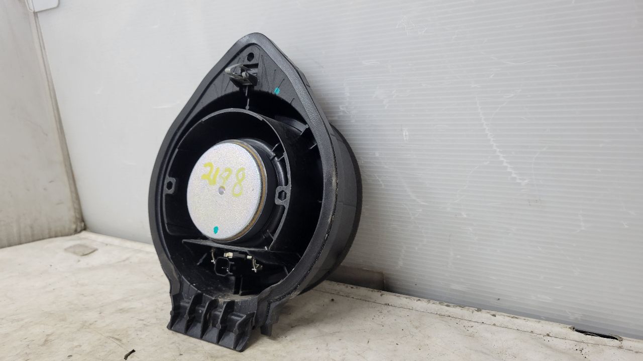 2020 SILVRDO15 REAR DOOR BOSE SPEAKER 84709306 31065 - image 8