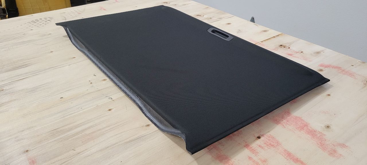 2020 SILVRDO15 SUN ROOF SHADE OEM JET BLACK 31066 - image 4